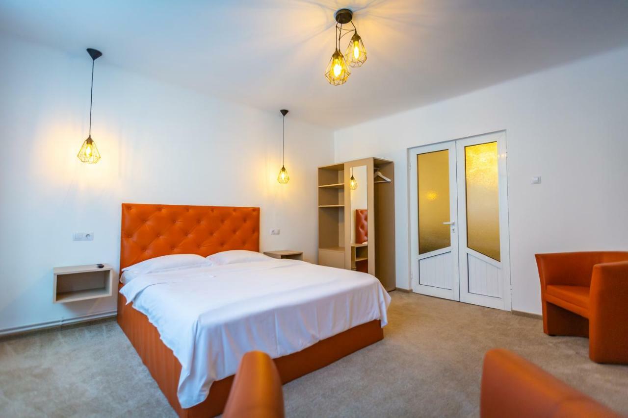Central Apartment Μπρασόβ Εξωτερικό φωτογραφία
