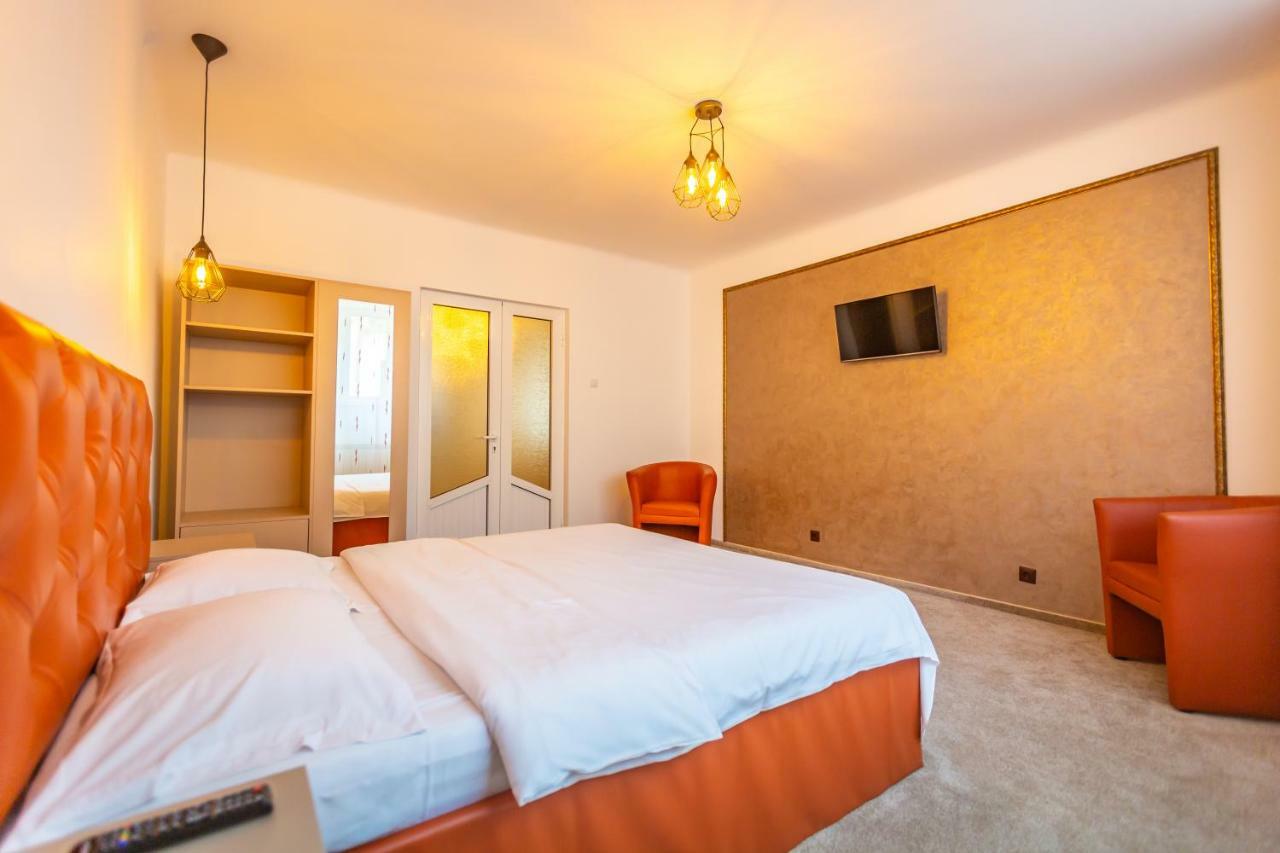 Central Apartment Μπρασόβ Εξωτερικό φωτογραφία