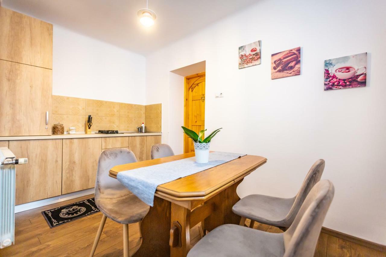 Central Apartment Μπρασόβ Εξωτερικό φωτογραφία